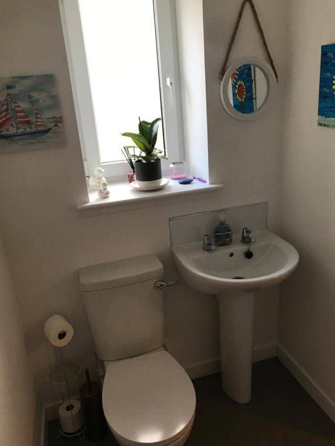 Modern And Bright Home In Quiet And Central Area Inverness Eksteriør bilde
