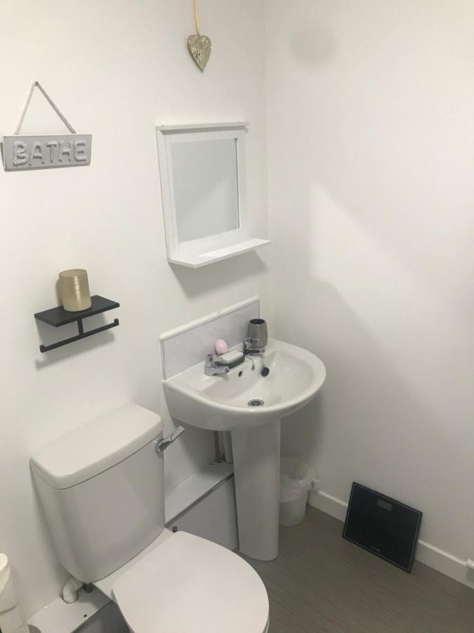 Modern And Bright Home In Quiet And Central Area Inverness Eksteriør bilde